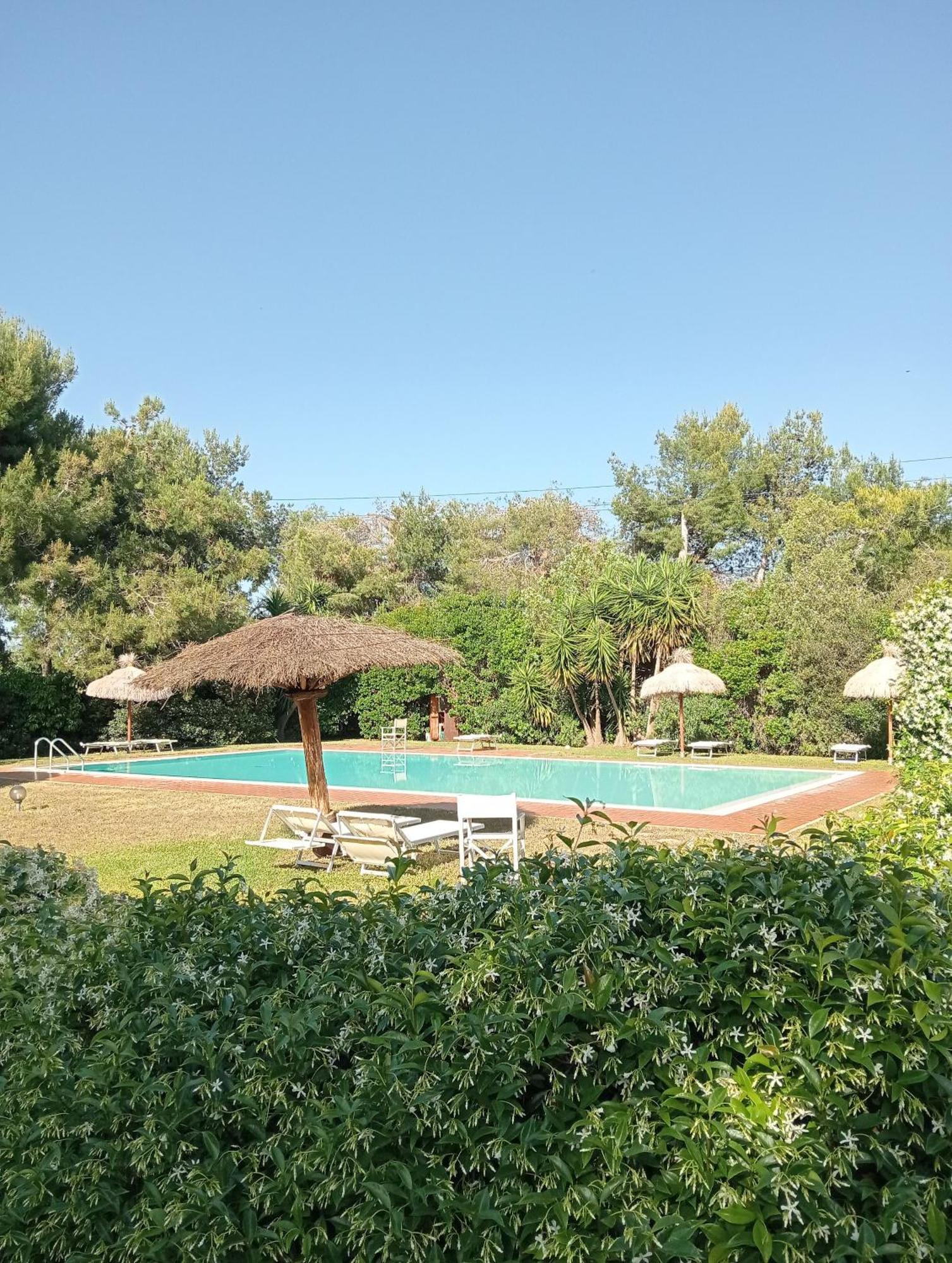 I Cavalleggeri Villa Кастането Кардучи Екстериор снимка
