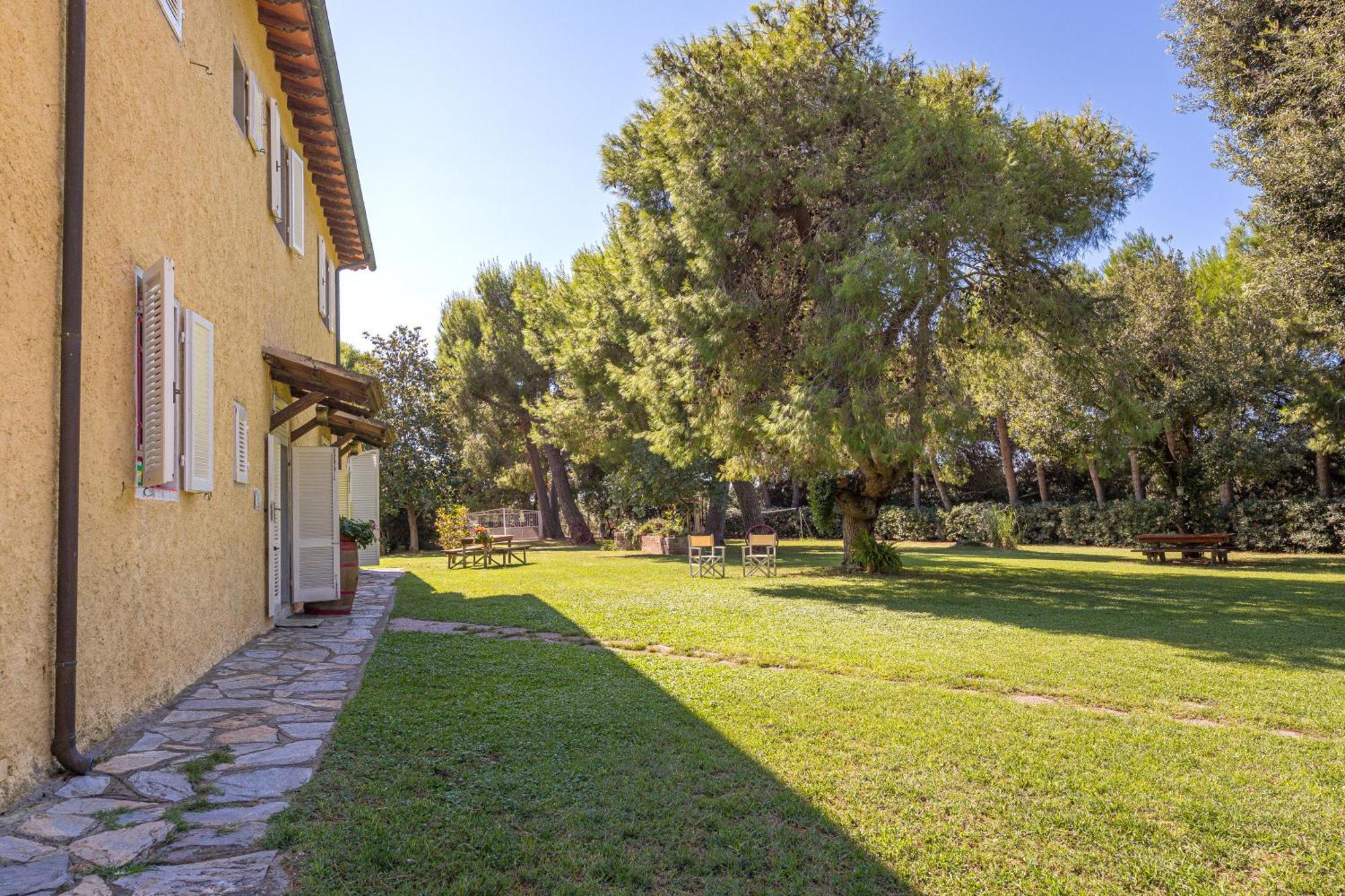 I Cavalleggeri Villa Кастането Кардучи Екстериор снимка