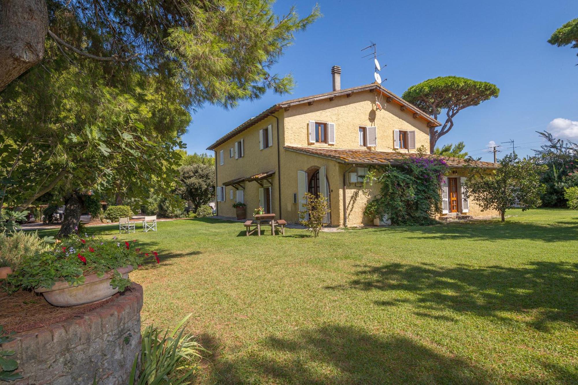 I Cavalleggeri Villa Кастането Кардучи Екстериор снимка