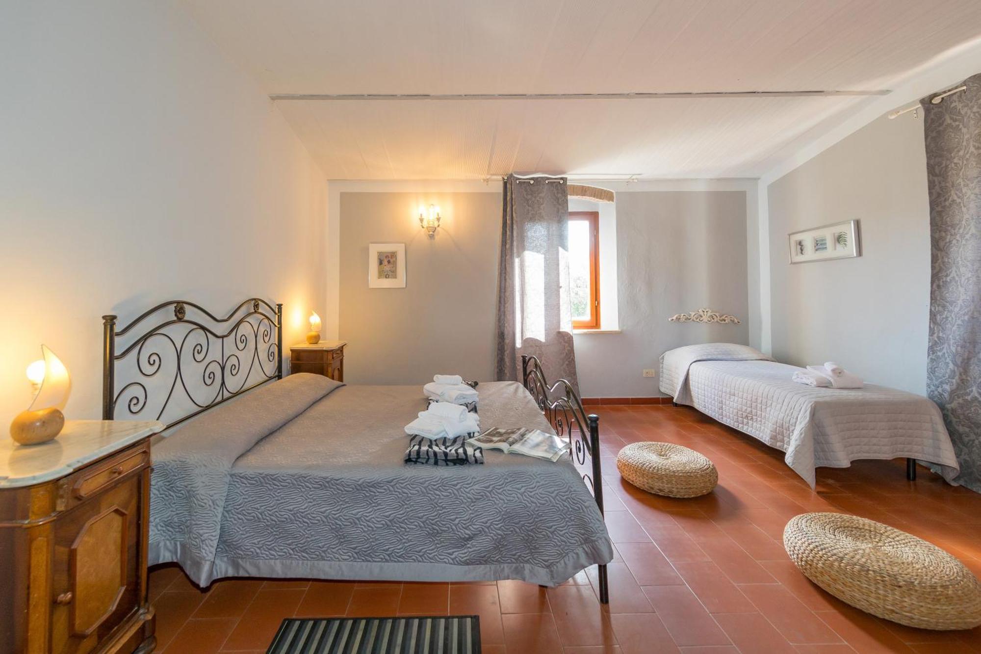 I Cavalleggeri Villa Кастането Кардучи Екстериор снимка